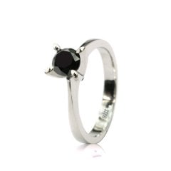 0,78 Karat Siyah Pırlanta Tektaş Yüzük