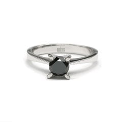 0,78 Karat Siyah Pırlanta Tektaş Yüzük