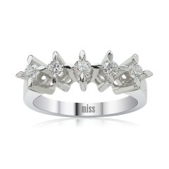 Beştaş Pırlanta Yüzük - 0,46 Karat Badem Tırnak 14 Ayar